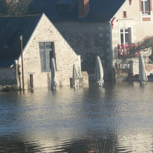 QUAIS A BOUCHEMAINE
